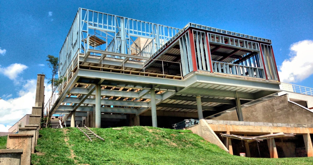 Estrutura de Steel Frame em aço galvanizado para construção a seco
